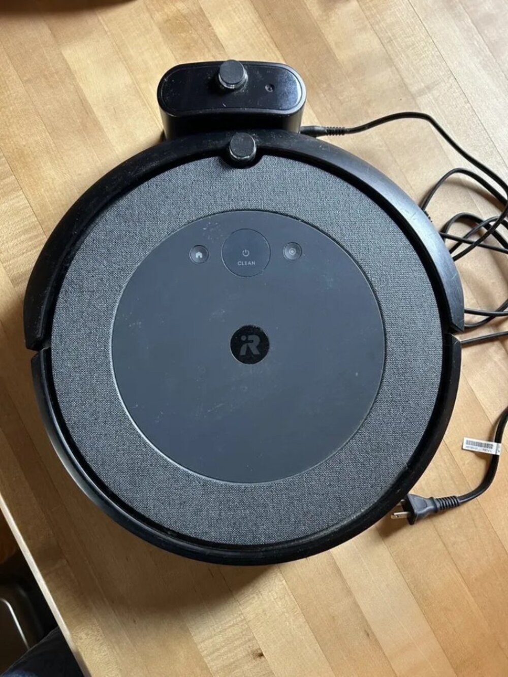 iRobot Roomba i3 (3150) Wifi Connected Robot Vacuum- Lightly used